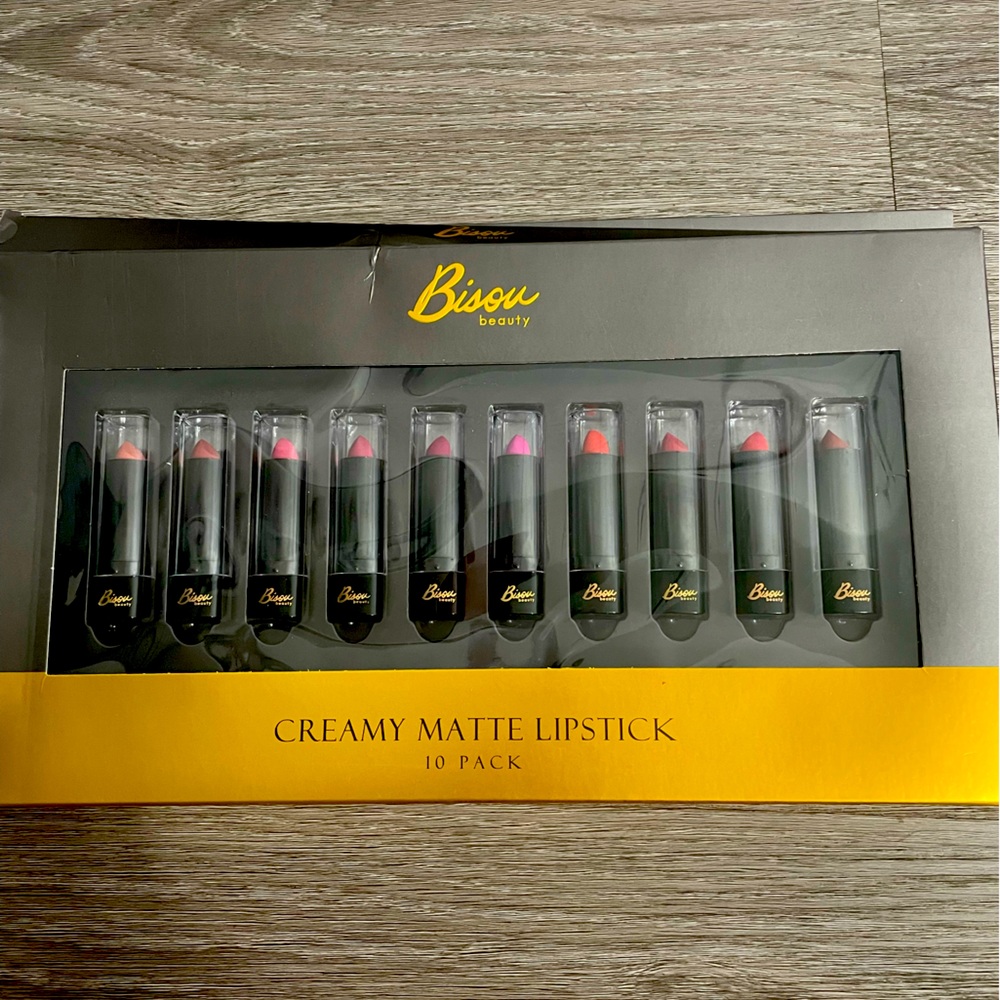 Women’s lipstick variety pack